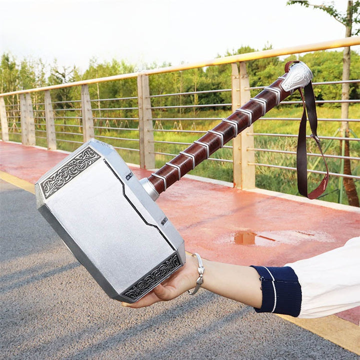 New Quake toy Thunder Axe pu props