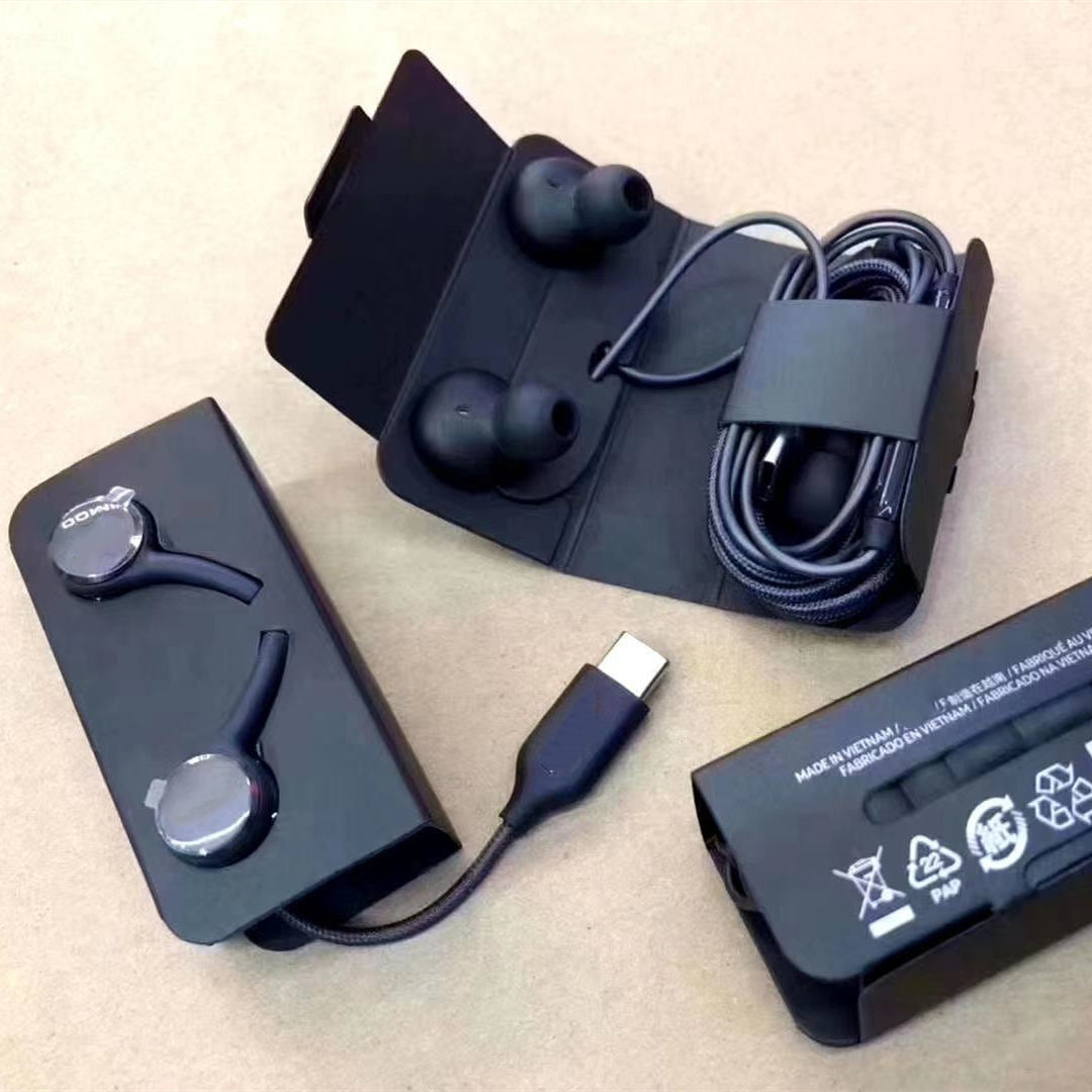 Wire-controlled in-ear earplugs
