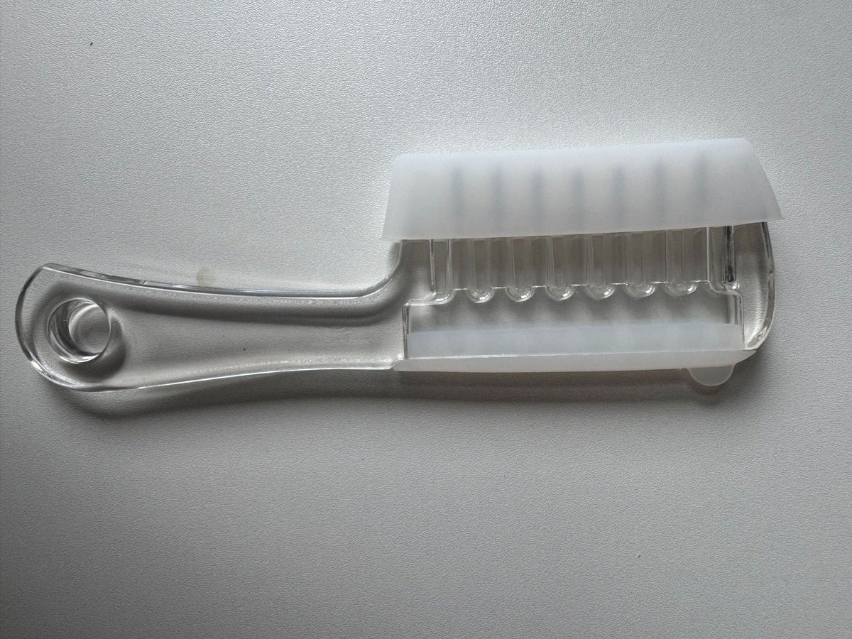 Liquid Application Hair Care Comb with Crystal Roller product image 8