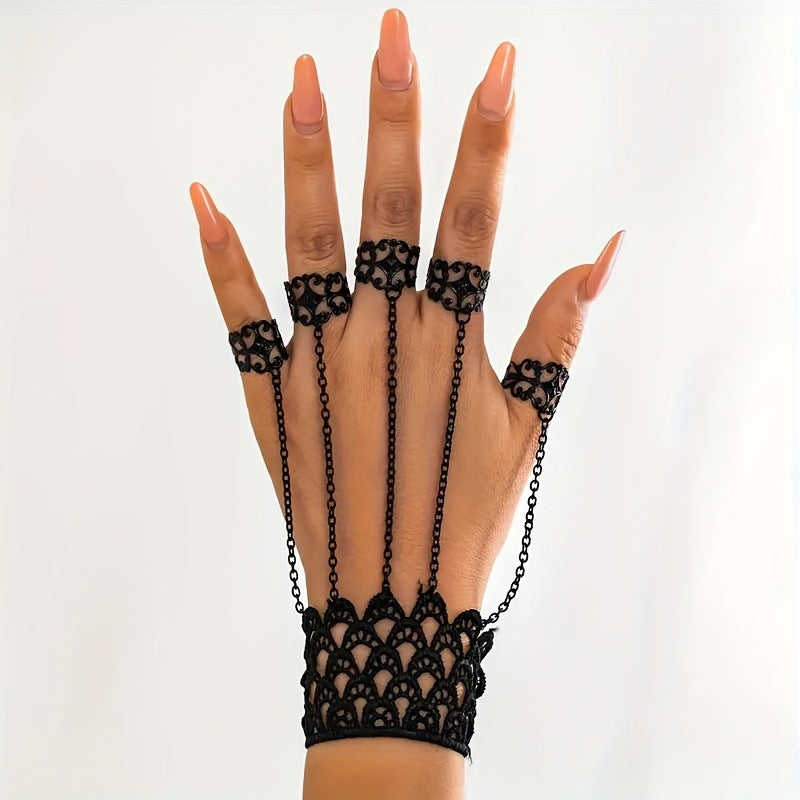 Gothic Ghost Finger Bracelet Punk Cone-Shaped Nail Chain Ring Black