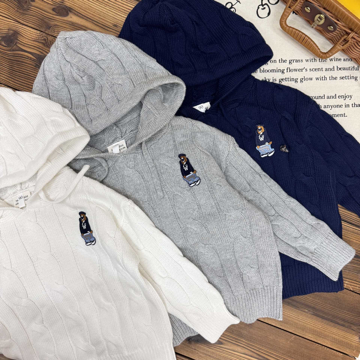 Children's Hooded Bear Embroidered Knitwear