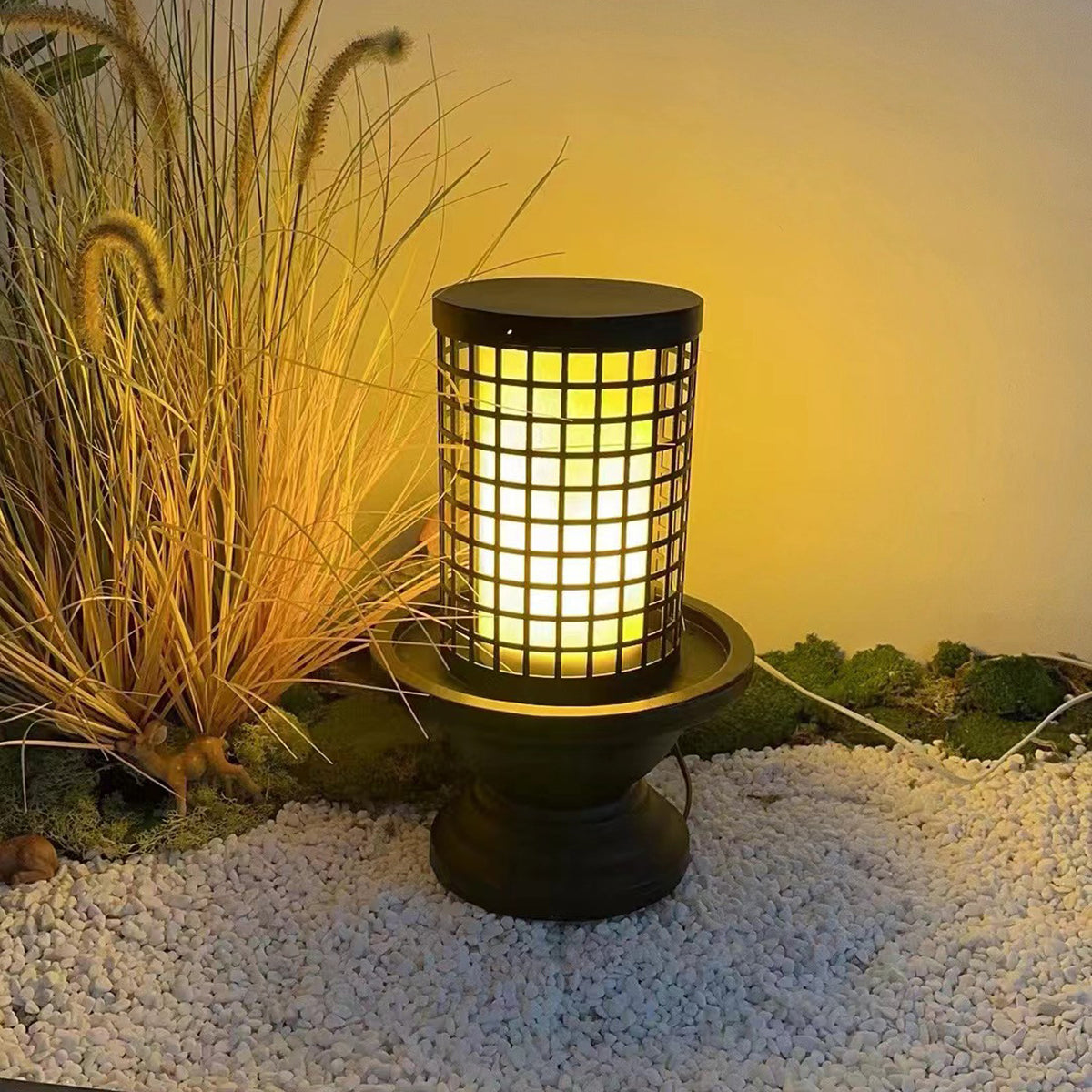 Zen Style Solar Powered Outdoor Garden Lamp