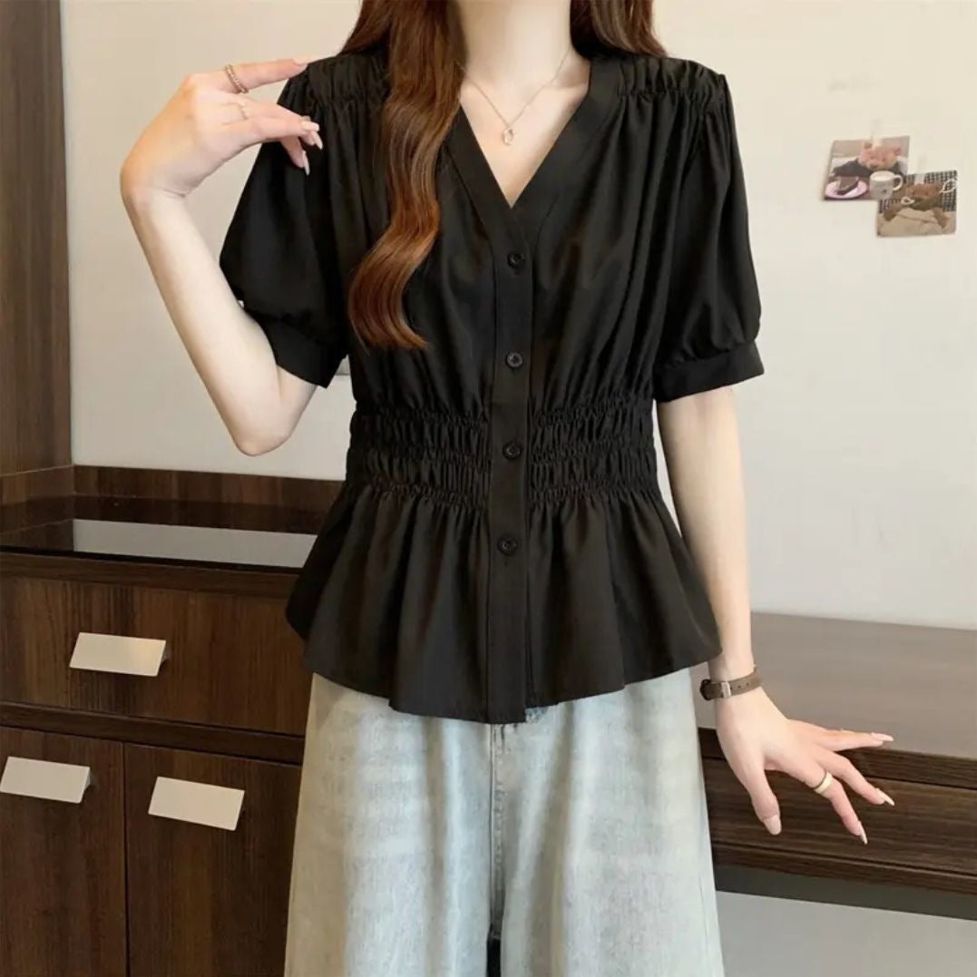 Solid-color short-sleeve shirt