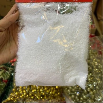 8 grams of foam powder to simulate snowflakes