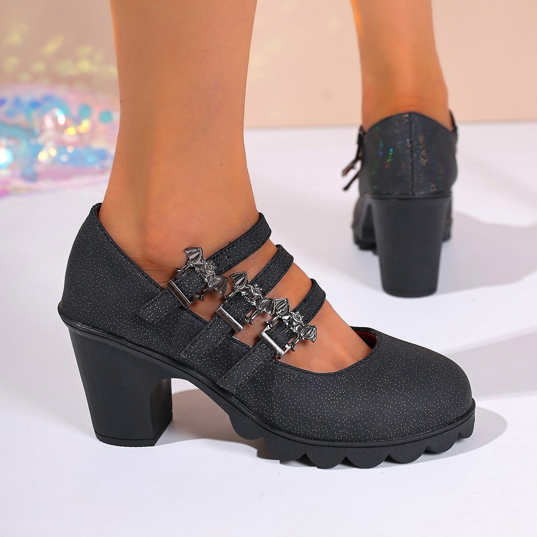 Thick-soled square-toe flat-top strap-covered high-heeled sandals