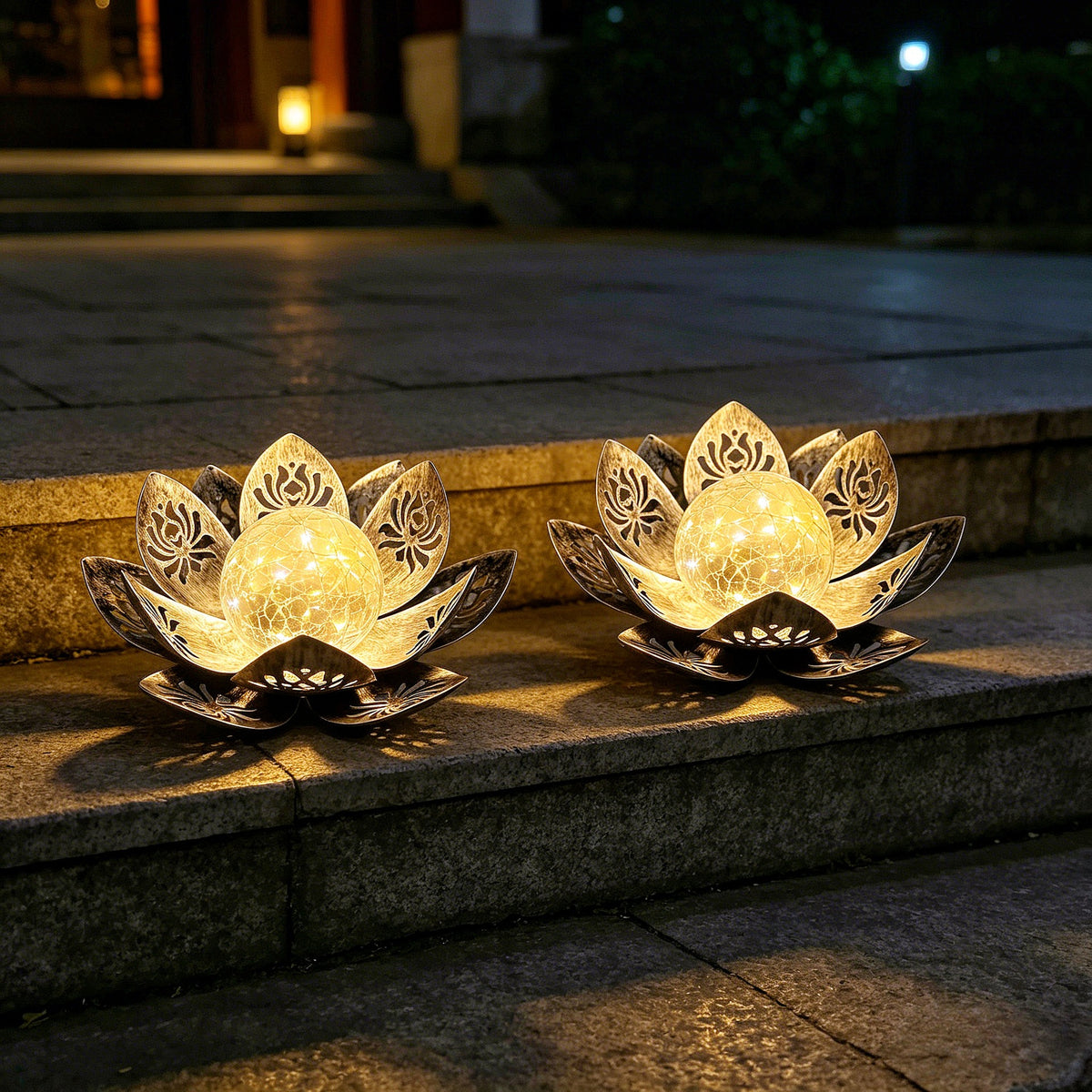 Solar Powered Lotus Flower Garden Light