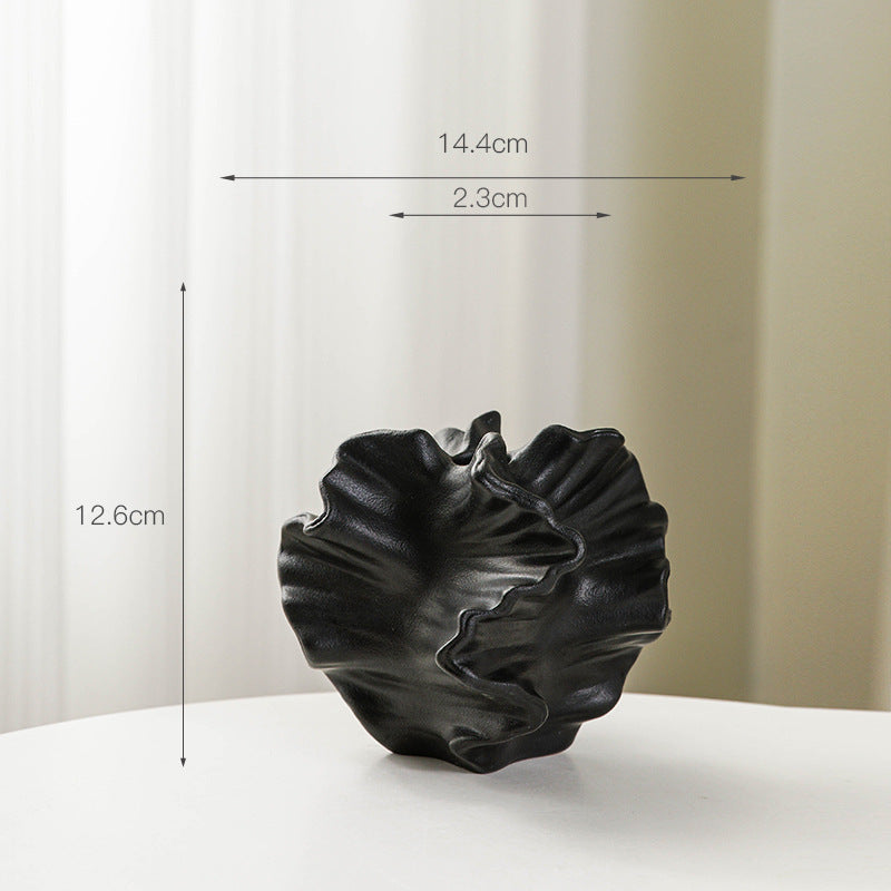 European-style handmade ceramic vase