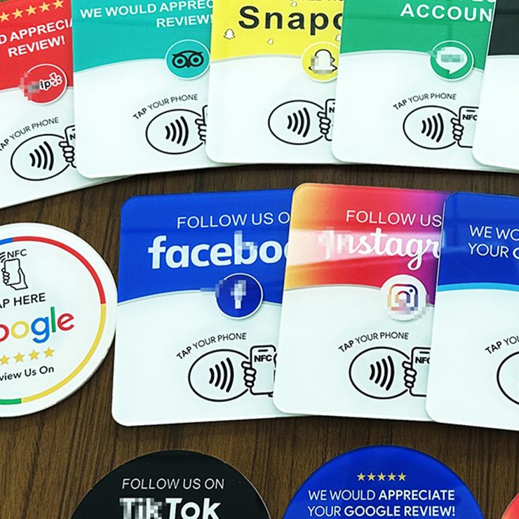 Comment on square table stickers