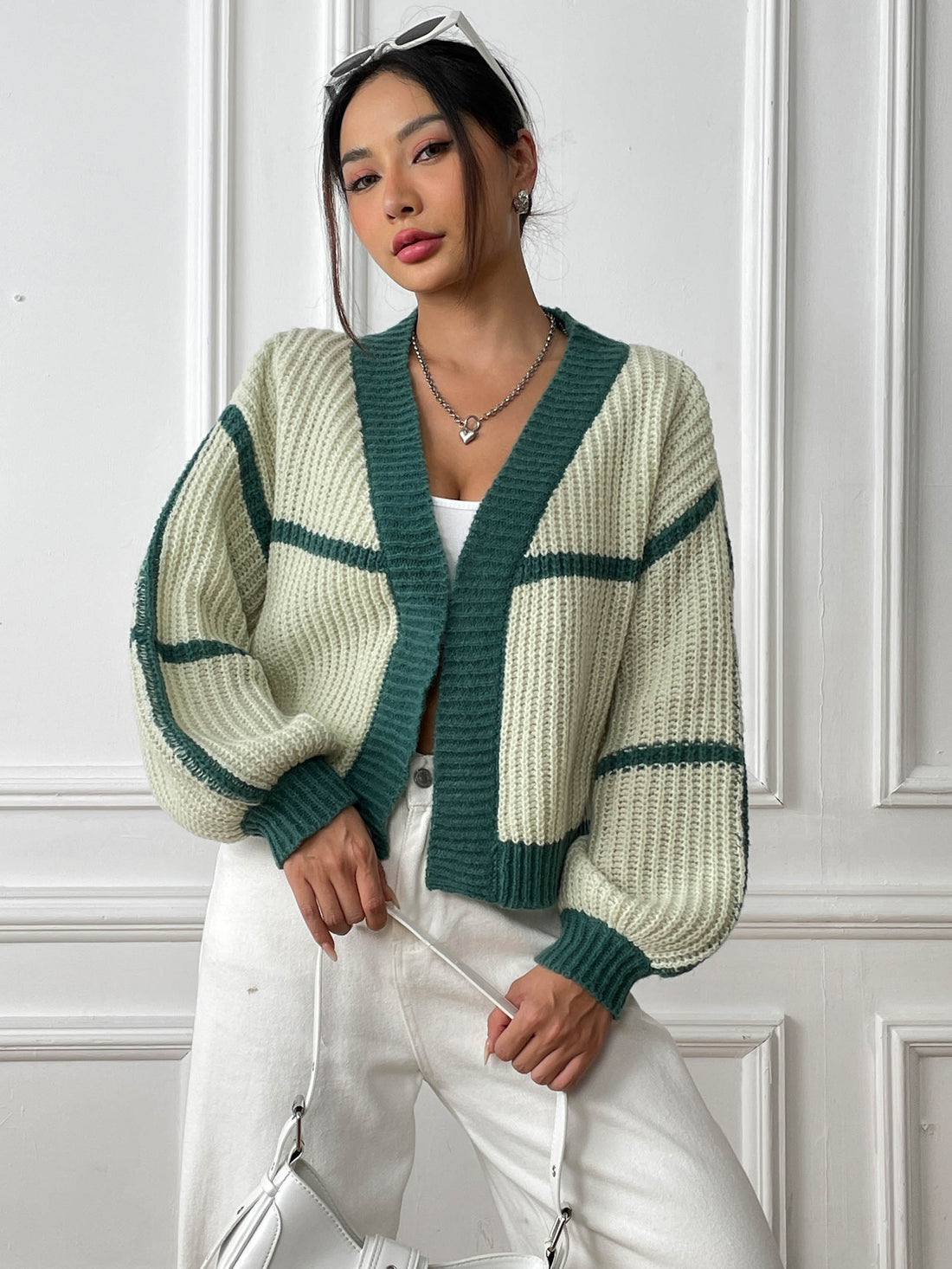 Women's color-block knit cardigan with lantern sleeves, photo 2
