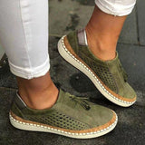 Striped Sole Tassel Low-Top Casual Shoes