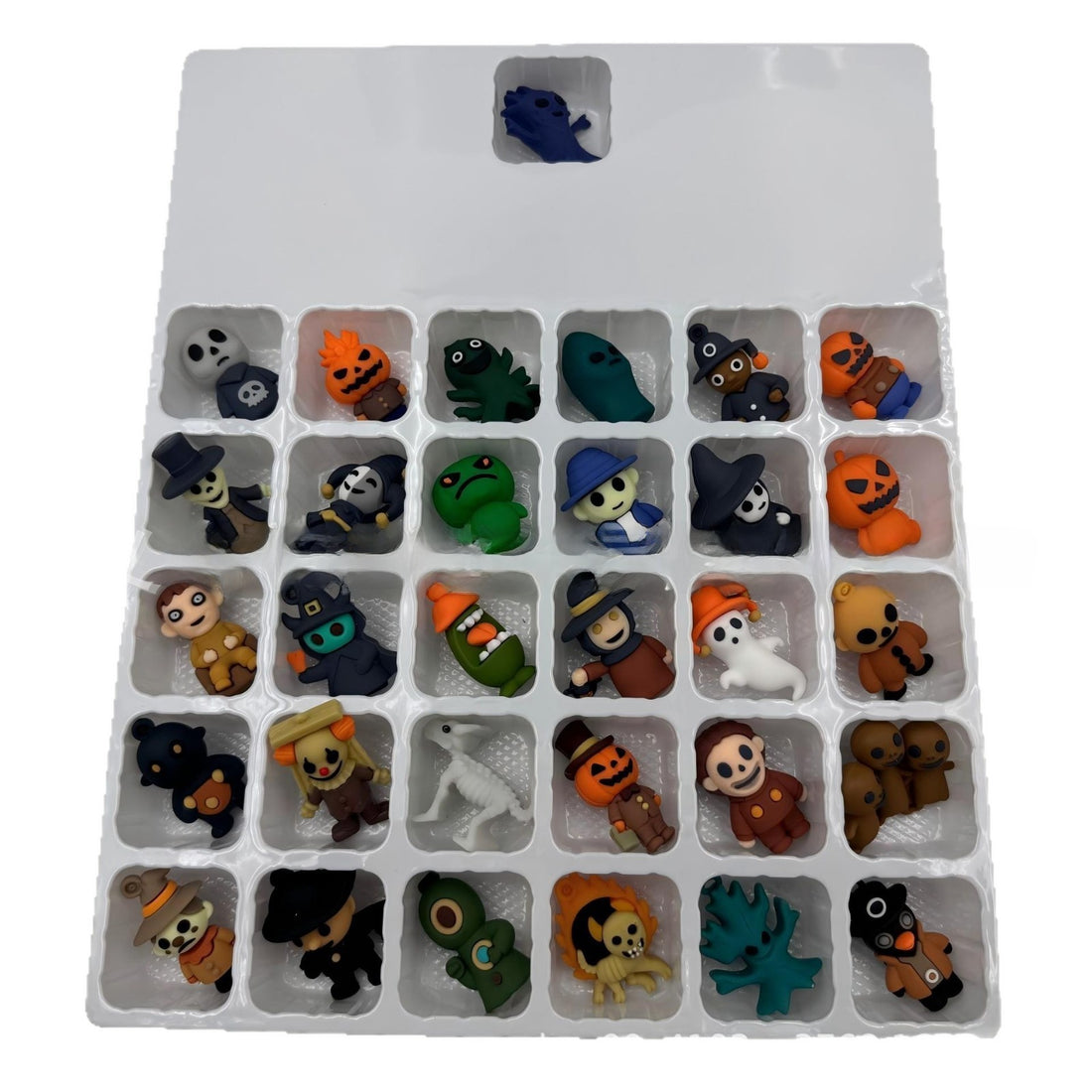 Halloween figurines arrive in the holiday calendar countdown box