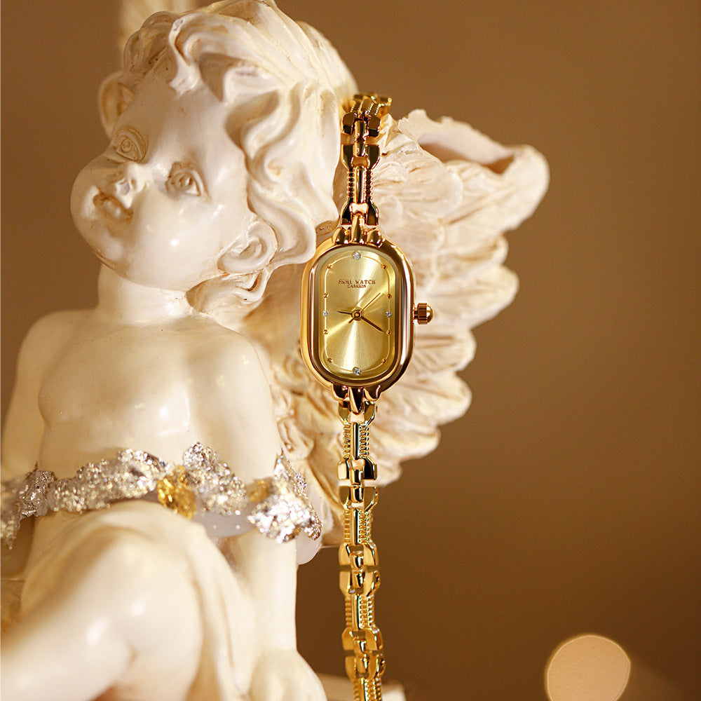 Lady Oval Dial Quartz Bracelet Watch