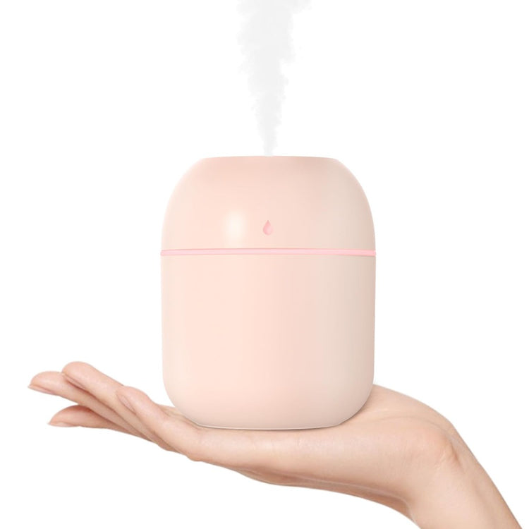 Mini USB cool mist humidifier 220ml on a desk