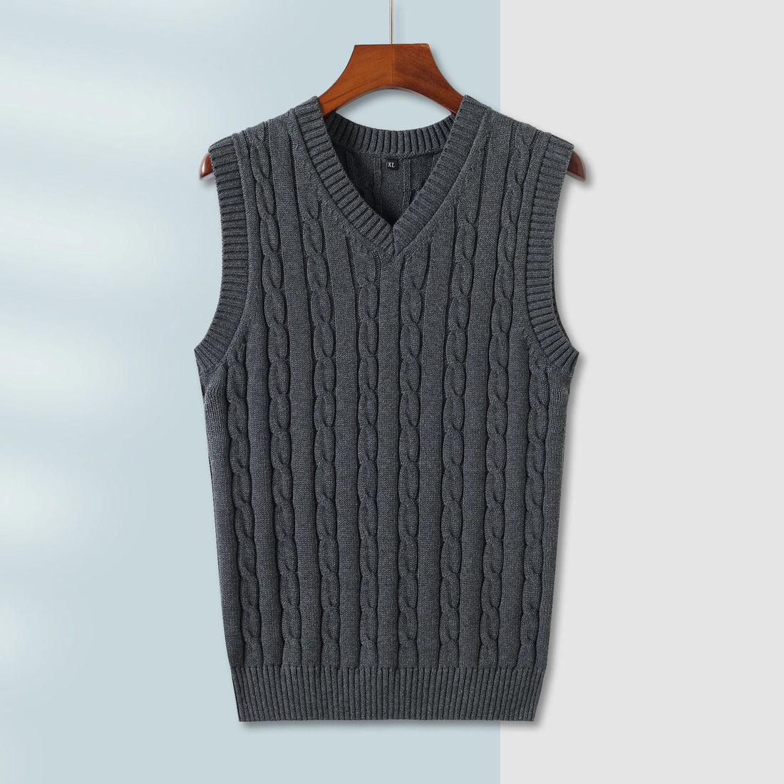 Men's 100% cotton sleeveless V-neck pullover with fleece lining