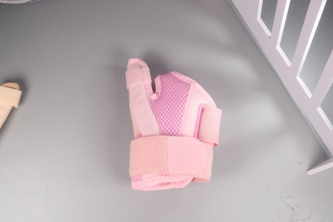 Breathable Nylon Thumb Wrist Support Strap for Basketball and Sports Protection