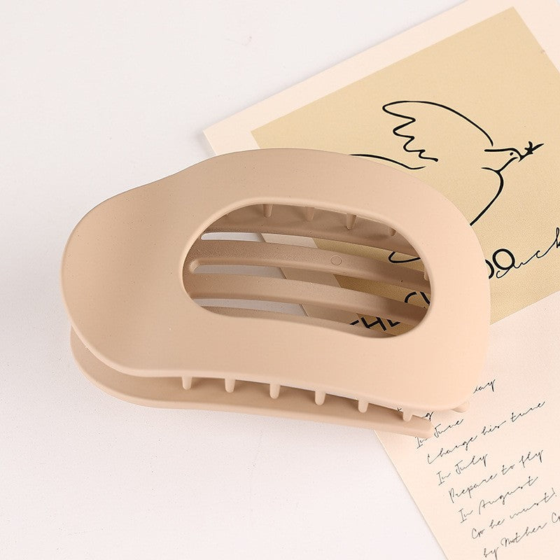 Duckbill hair clip in frosted and leopard finishes, photo 6