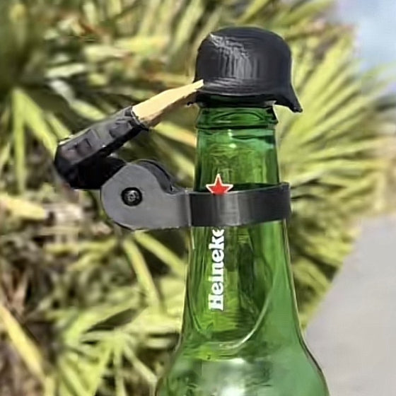 Soldier Salute Beer Bottle Helmet product image 4