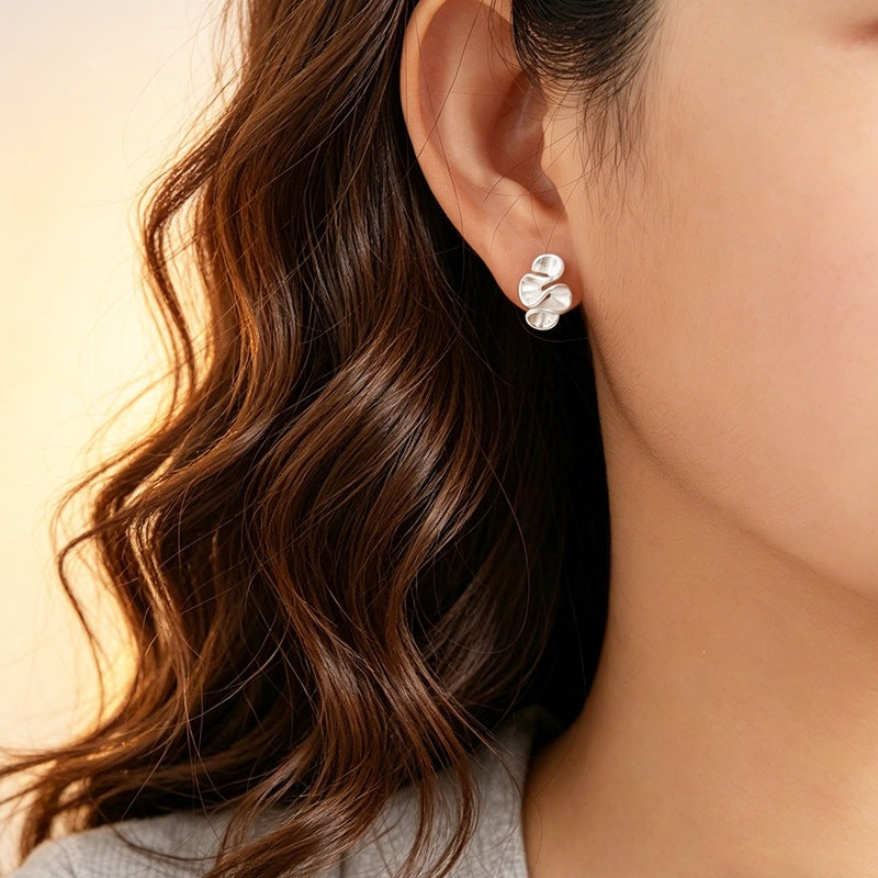 925 Plated Cream Flower Ruffled Edge Geometric Stud Earrings