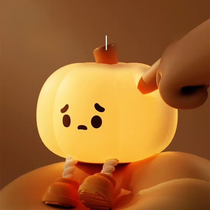 Pumpkin-shaped silicone pat light