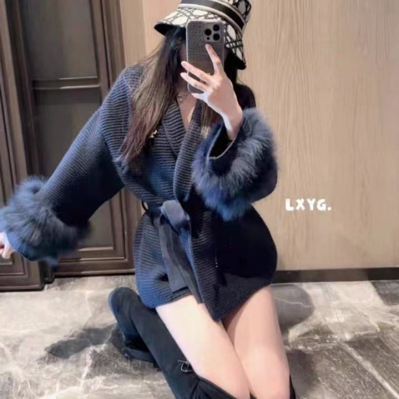 Women's thick knit sweater coat with extra-long flying sleeves, photo 1