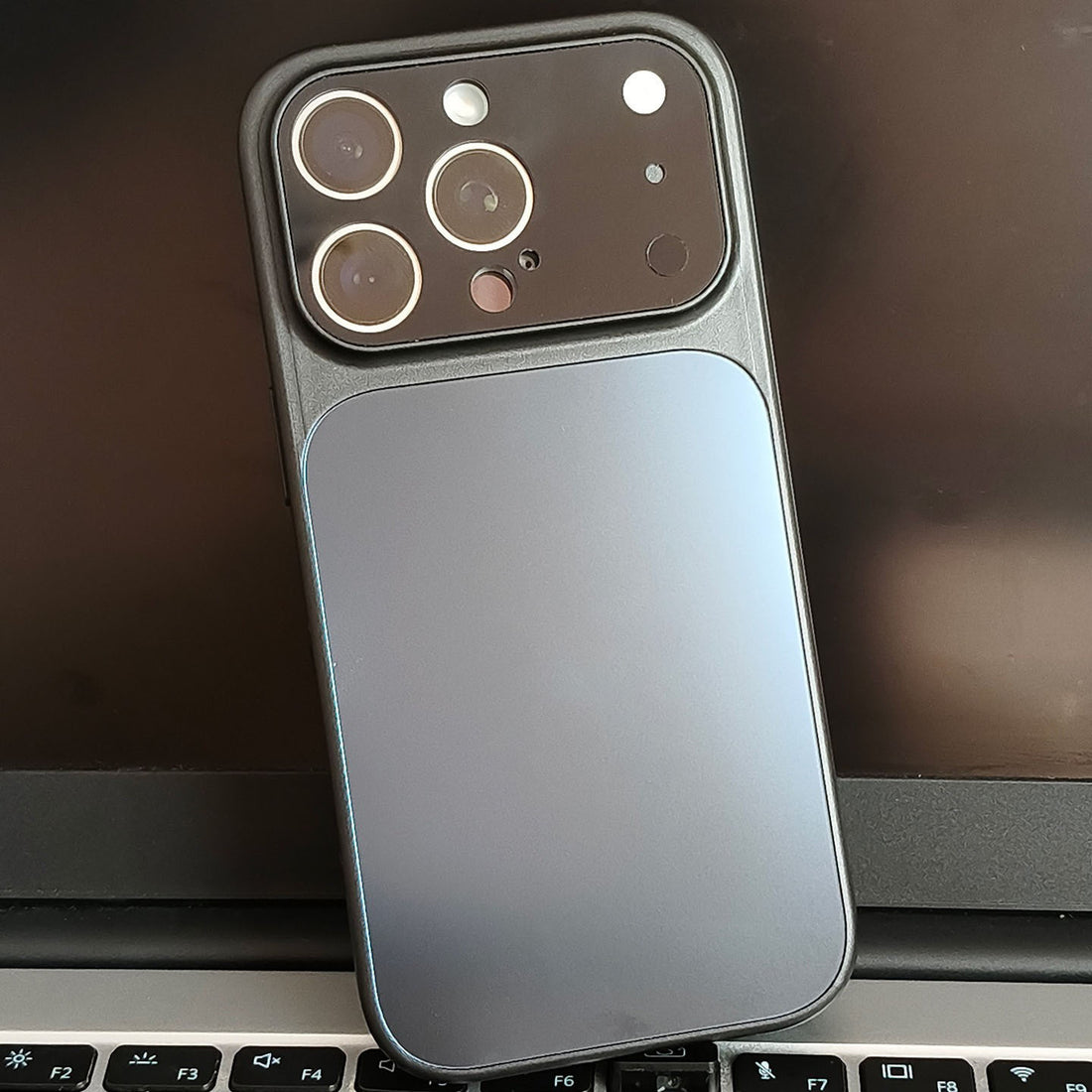 Sandblasted anti-drop phone case