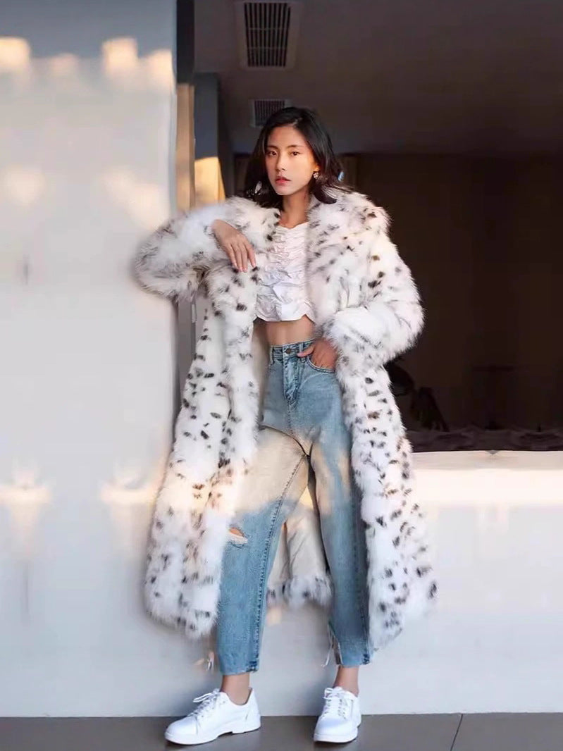 Long coat in leopard print