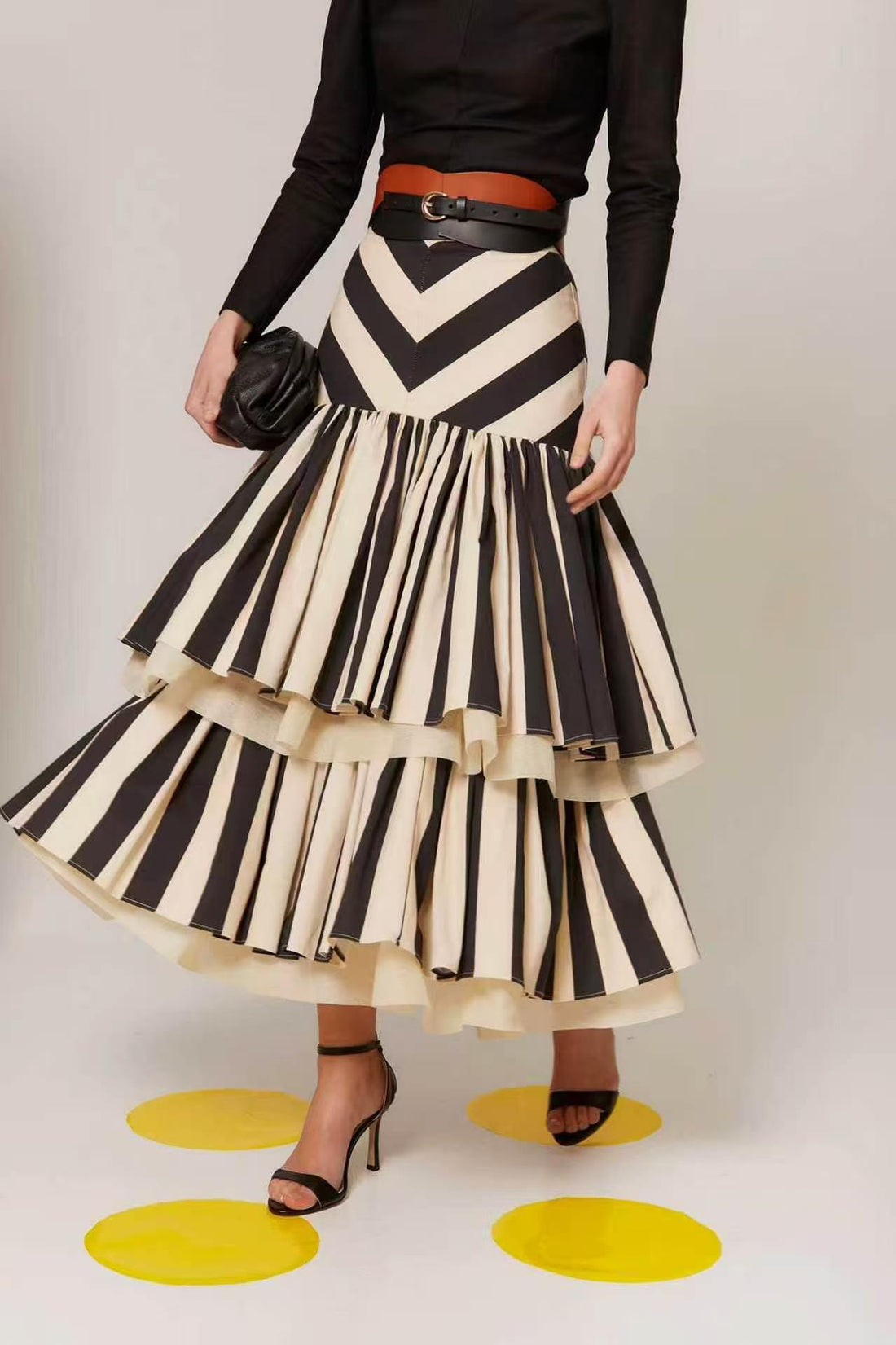 Black and white chevron stripe asymmetrical skirt, photo 8