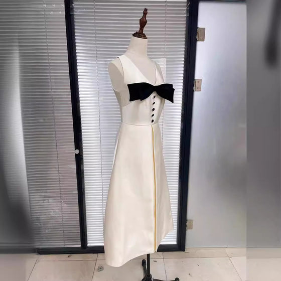 Sleeveless Black and White Contrast Dress, image 3 of 9