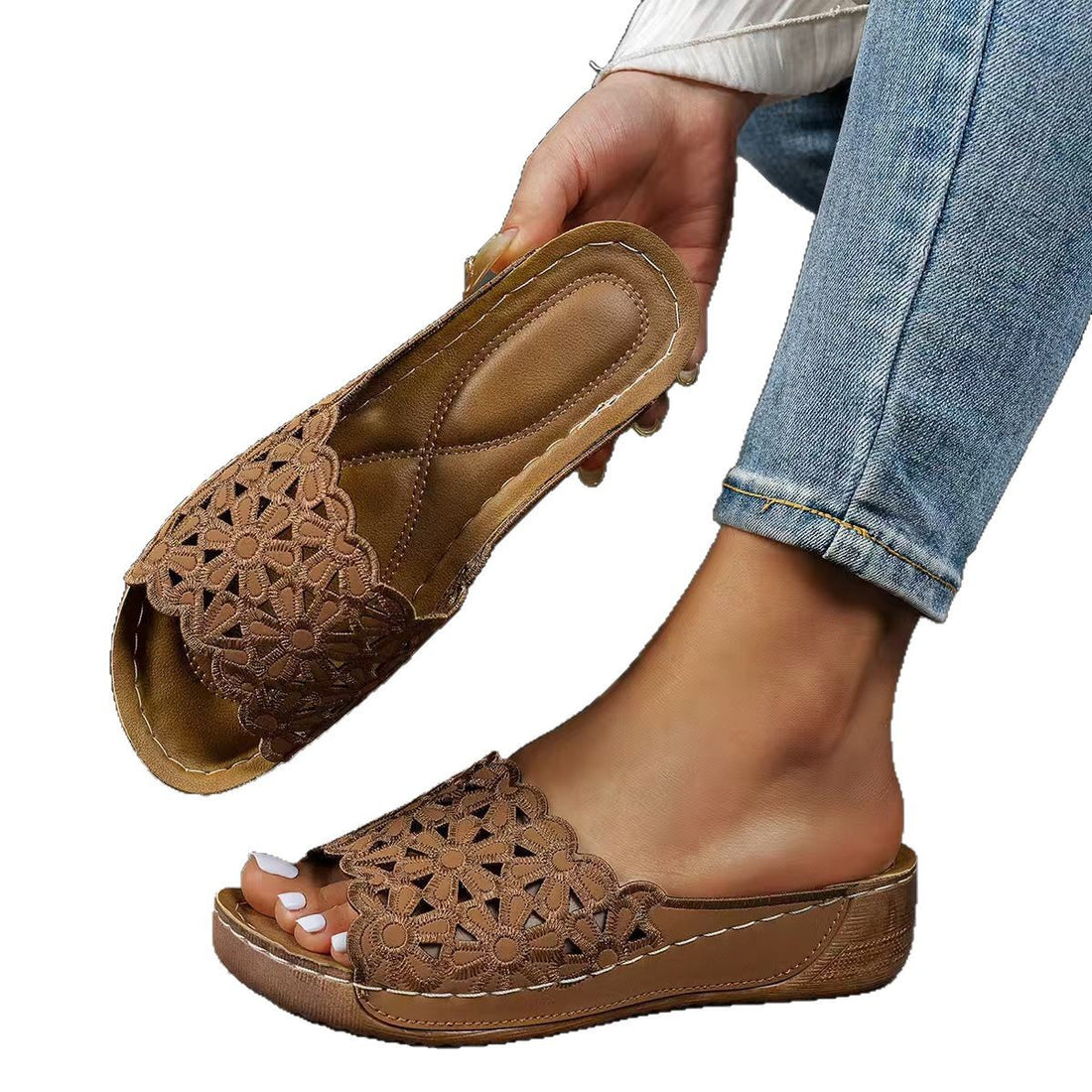 Fish Mouth Flower Platform Slippers in 4 Colors, image 5 of 37