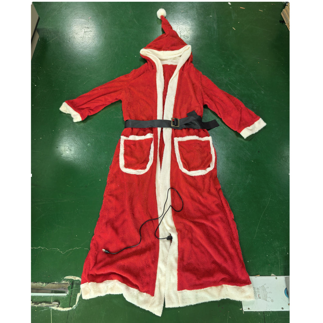 Christmas Heated Cloak, Heating or Non-Heating, image 1 of 3